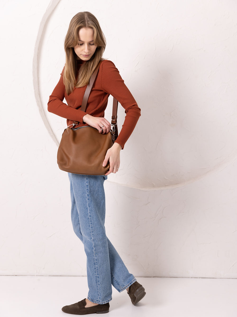 ROBIN Leather Handbag Large - Camel Brown